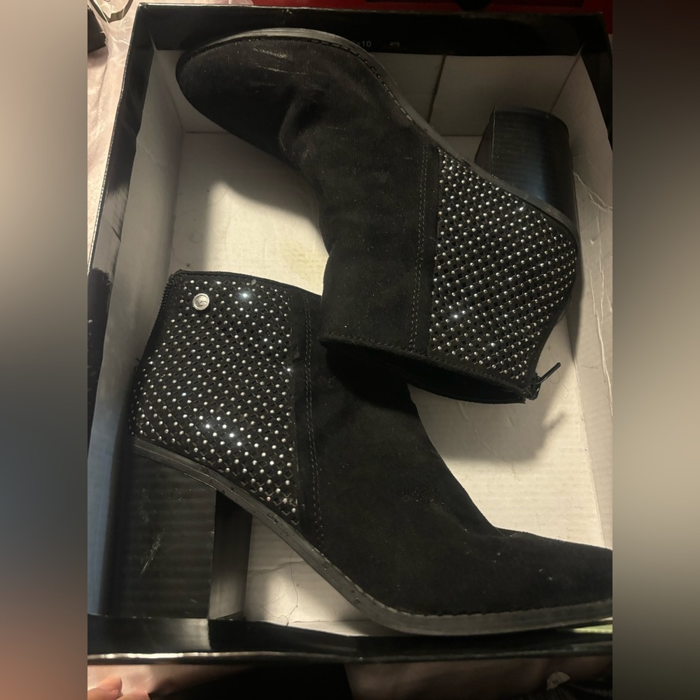 Black Guess Heels